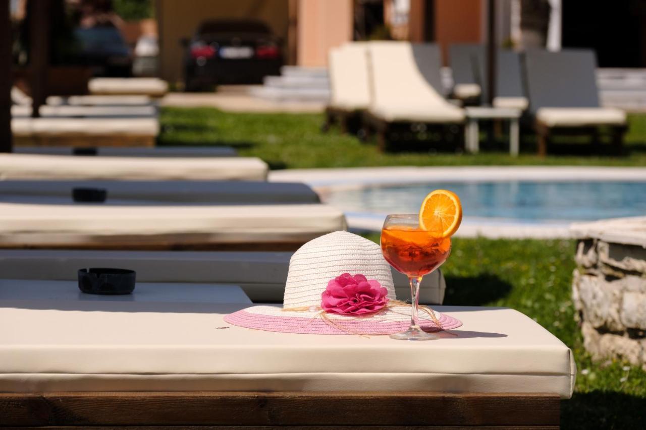 Lagoon Hotel & Apartments Sidárion Dış mekan fotoğraf